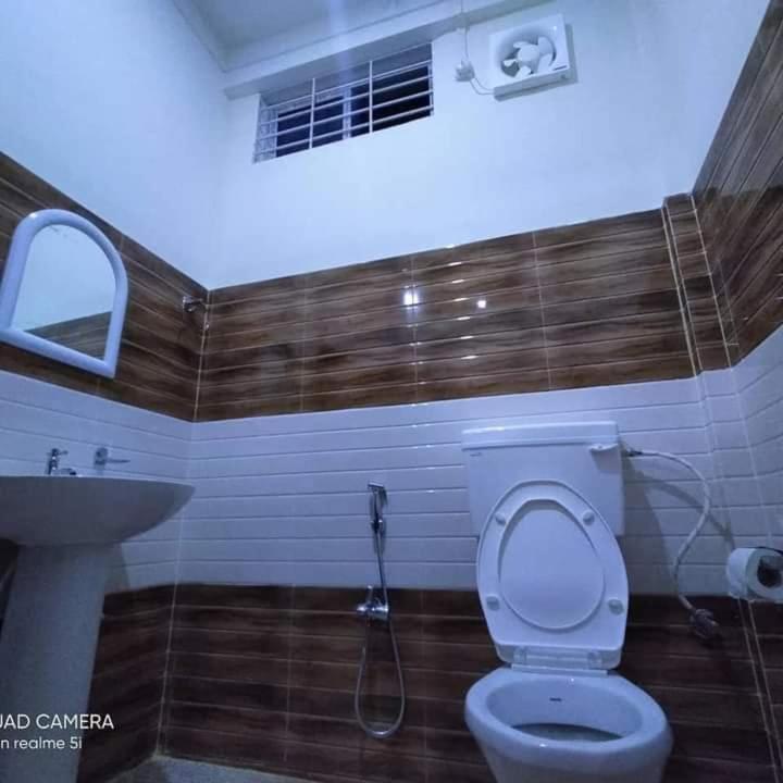 Kāziranga Monirams Inn. מראה חיצוני תמונה
